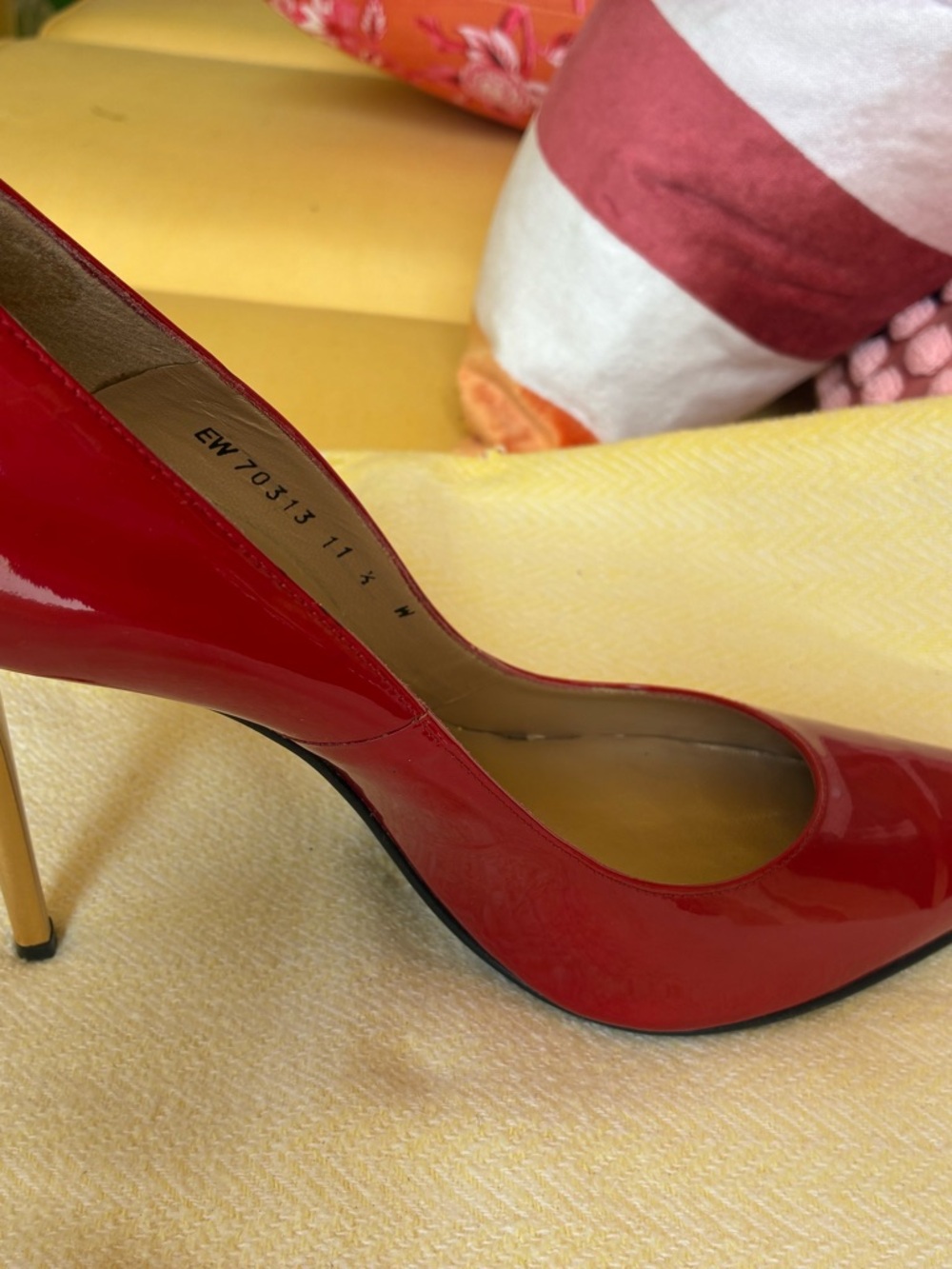 Stuart Weitzman Red Patent Pointed Toe Stiletto Pumps - Picture 3 of 9